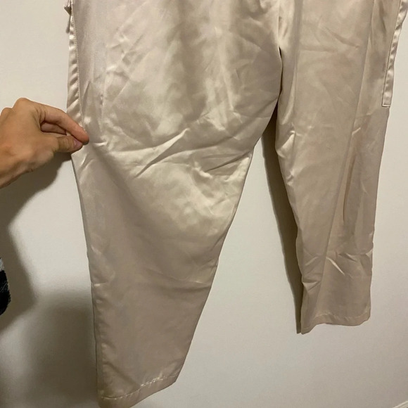 House of Harlow Cream Satin Cargo Pants 8 - Picture 6 of 9